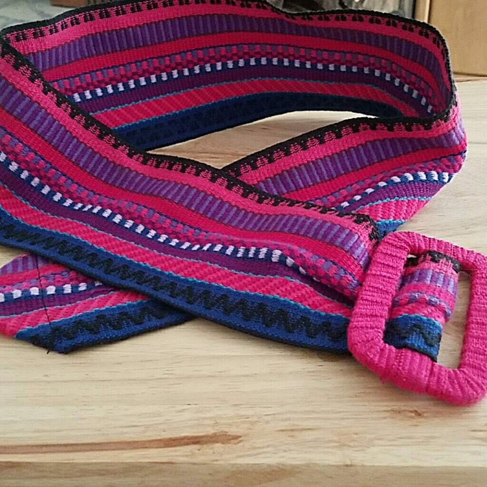 Multi-colored belt