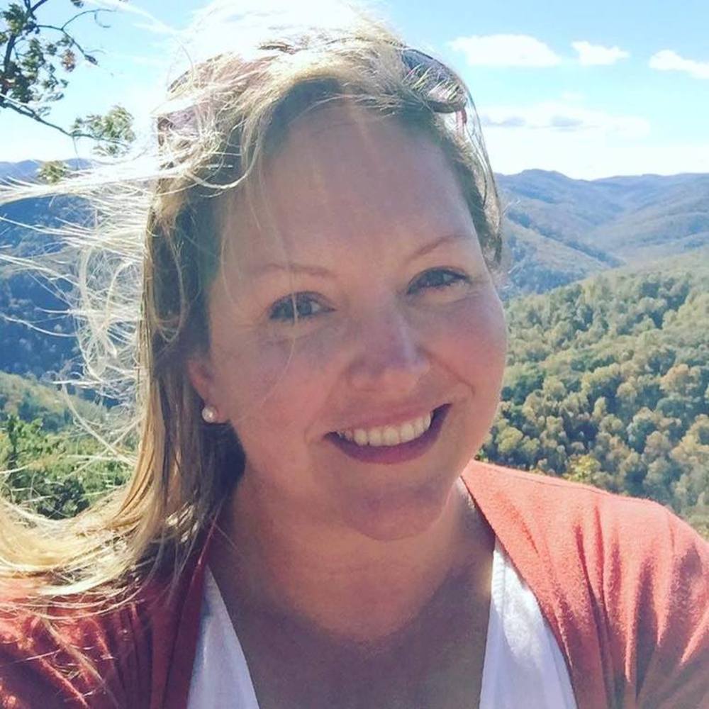 Meet your Posher, Thea