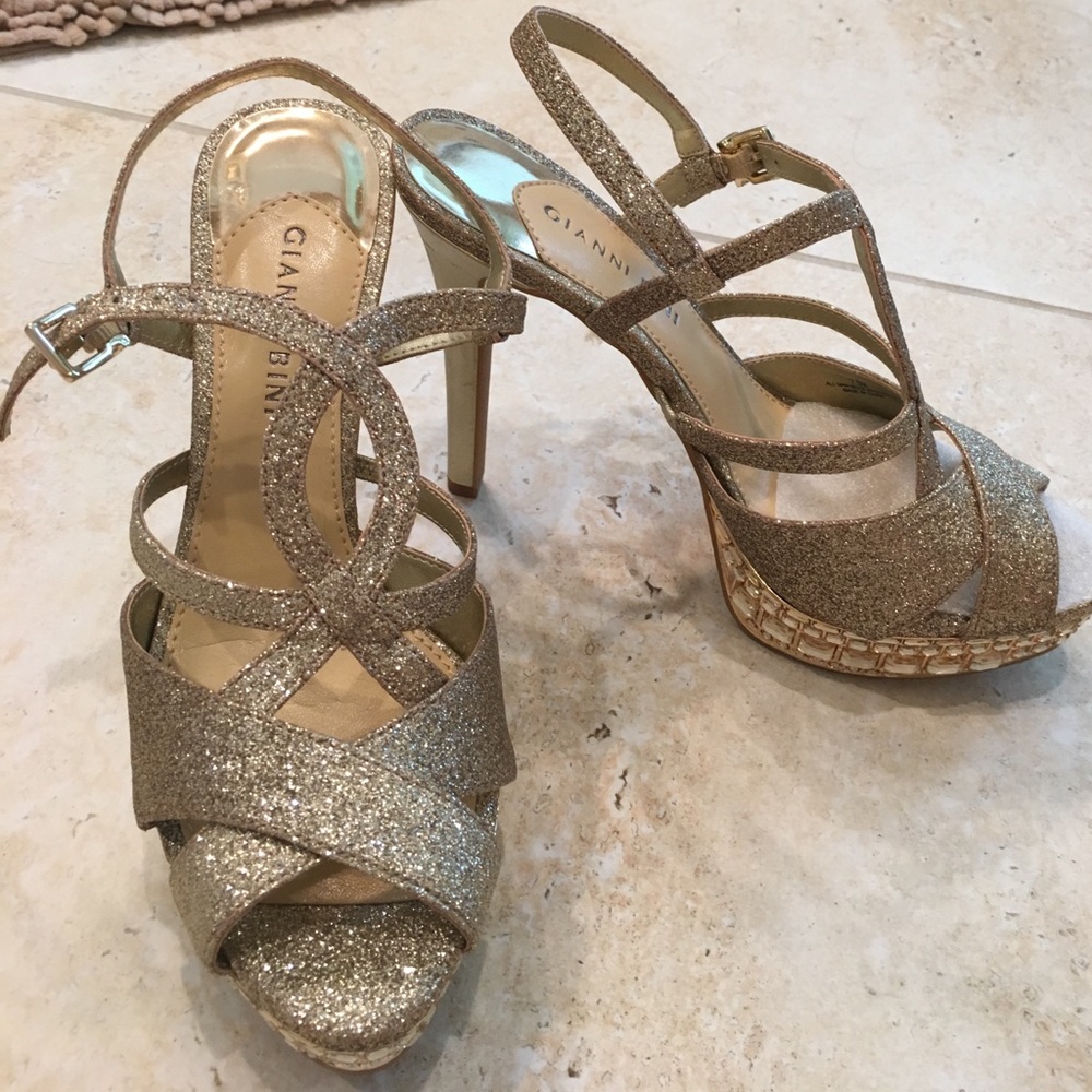 Gold Glitter Gianni Bini heels. Never worn!