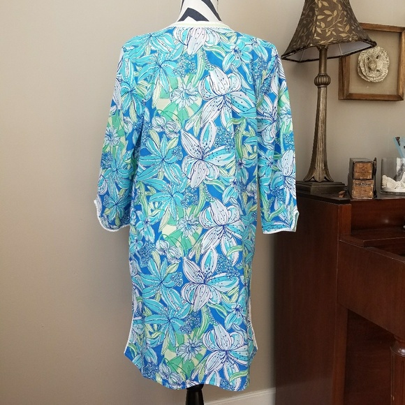 🌟SOLD🌟Lilly Pulitzer Sarasota beach cover-up - Picture 3 of 7
