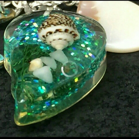 🌟🐚 HAMDCRAFTED REAL SEA SHELL STARFISH GLITTER CHARM TIBEN SILVER 18" CHAIN - Picture 3 of 4