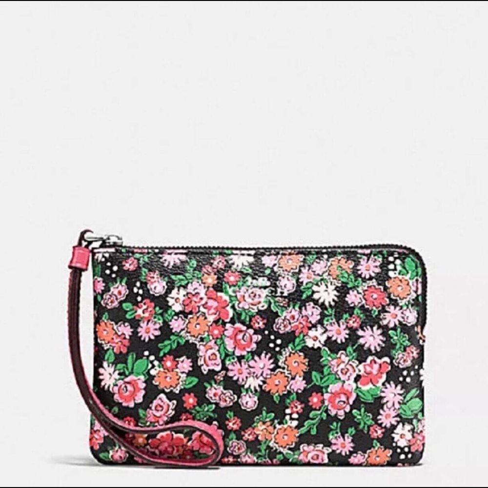 Coach Corner Zip Wristlet in Posey Cluster Floral - Picture 2 of 6