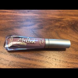 too Faced, Melted Matte-cool girl