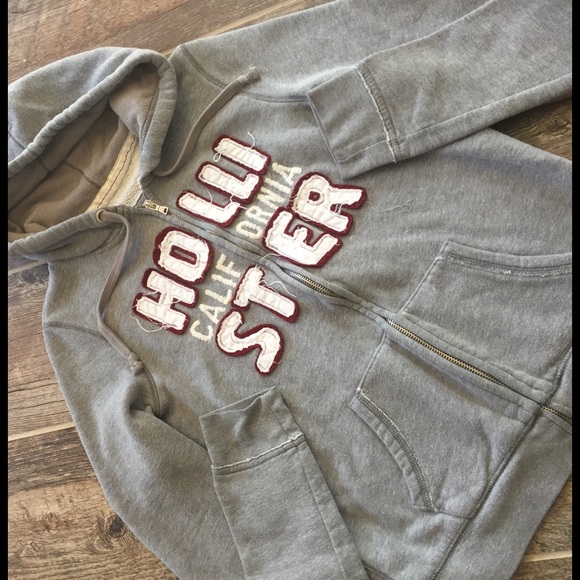 Hollister sweatshirt - Picture 2 of 3