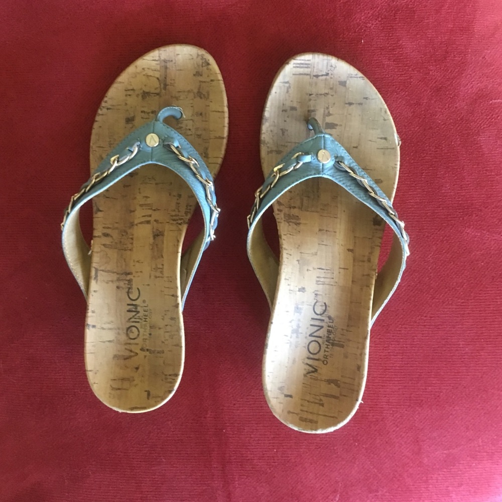 Vionic slip on sandals