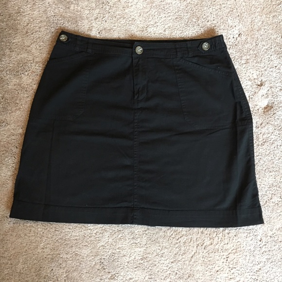 Skirt FINAL MARKDOWN - Picture 2 of 8