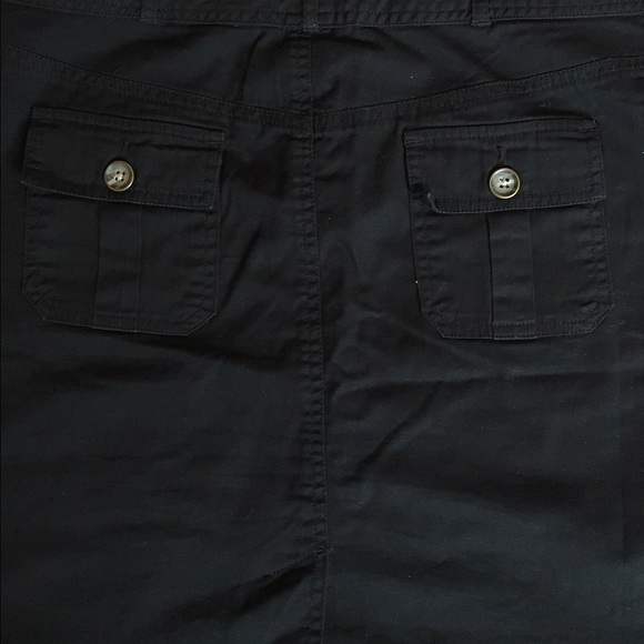 Skirt FINAL MARKDOWN - Picture 7 of 8