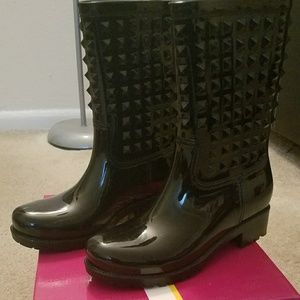 Black Mid length rainboots