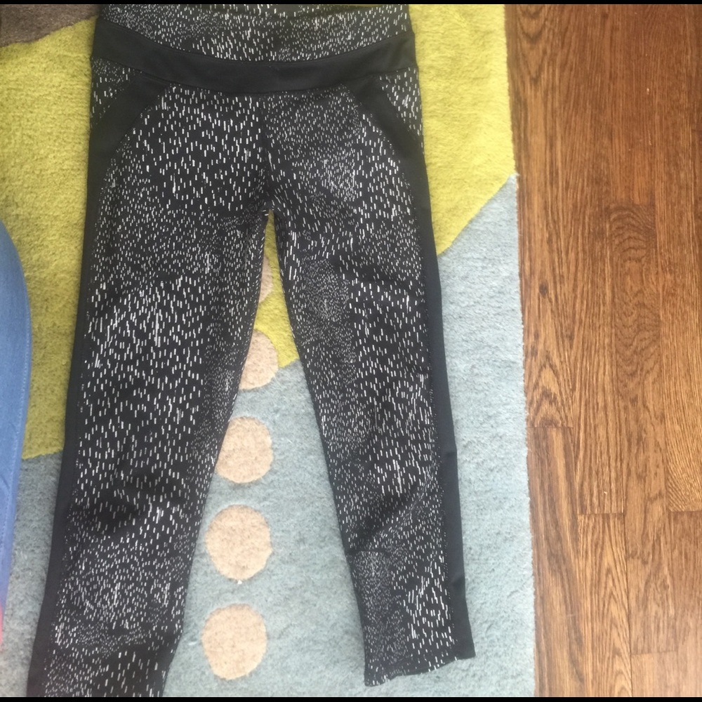 Fabletics leggings / capris