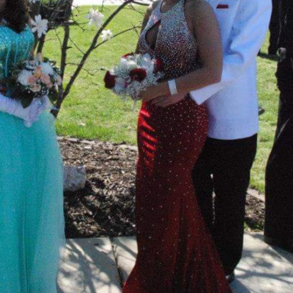 Javoni Prom dress Red