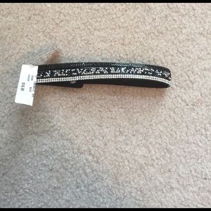 Brand new with tags sparkly choker