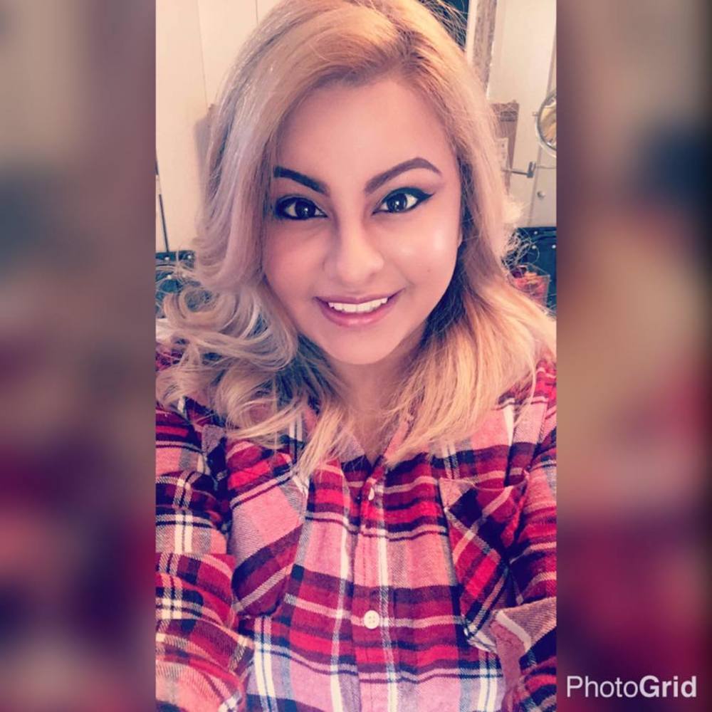 Meet your Posher, Pilar