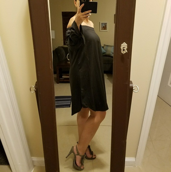 Off Shoulder Dress - Picture 4 of 5