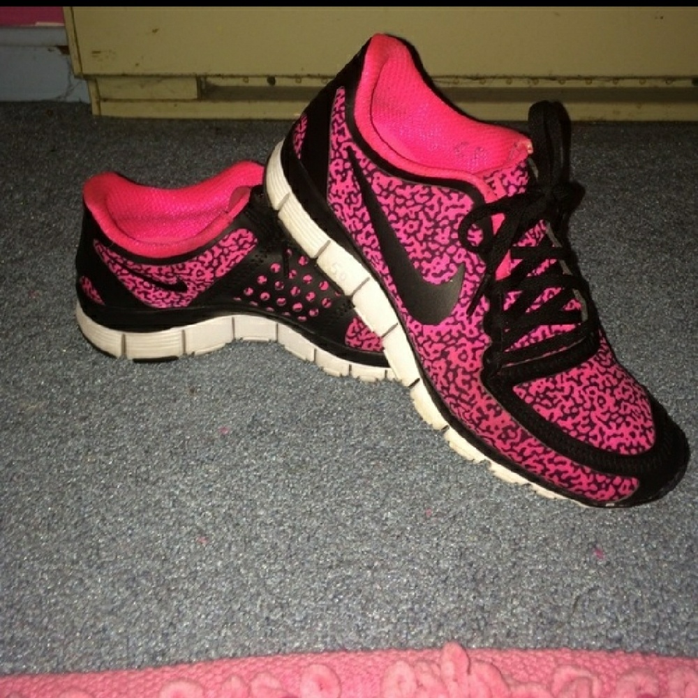 Nike free runs