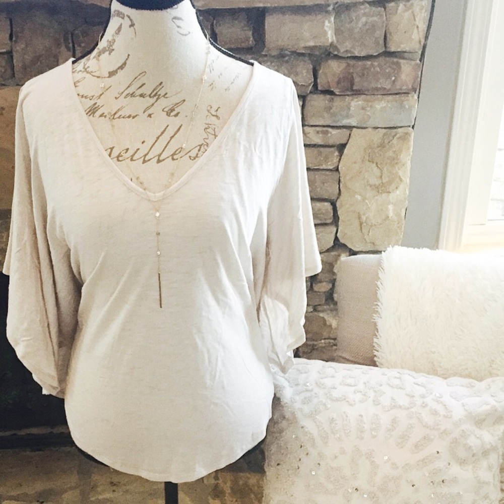 SALE!💫Sandy Blouse with Open Cutout Back - Picture 2 of 6