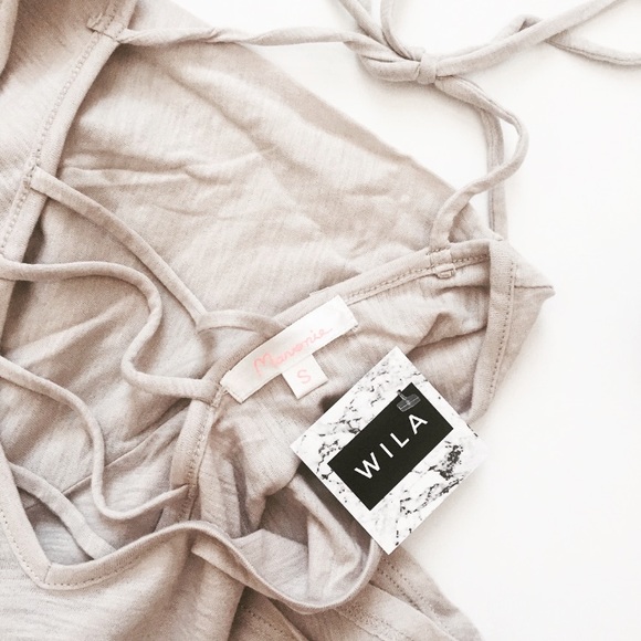 SALE!💫Sandy Blouse with Open Cutout Back - Picture 6 of 6