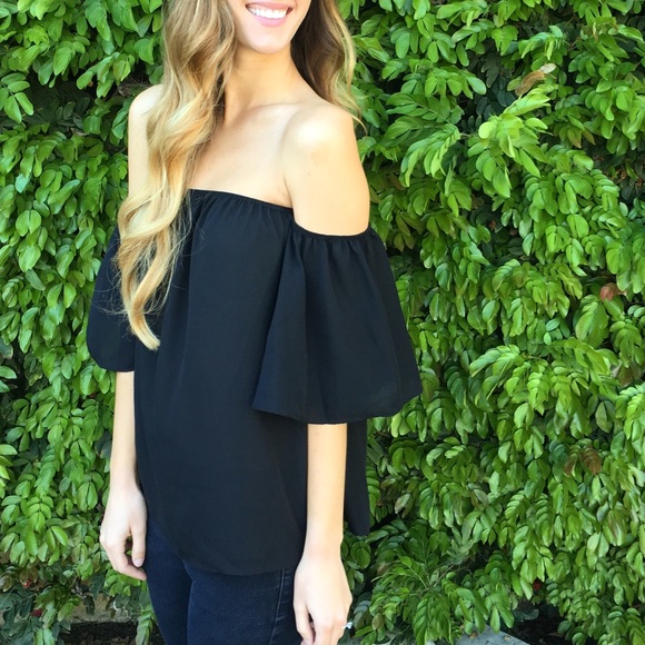 Tops - flowy off the shoulder top