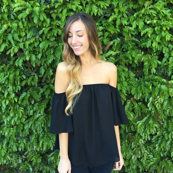 flowy off the shoulder top - Picture 2 of 4