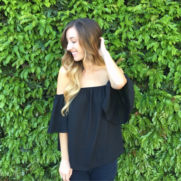 flowy off the shoulder top - Picture 4 of 4
