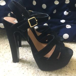 ⭐️ Steve Madden Heels ⭐️
