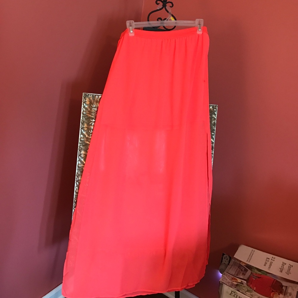 Coral Maxi skirt