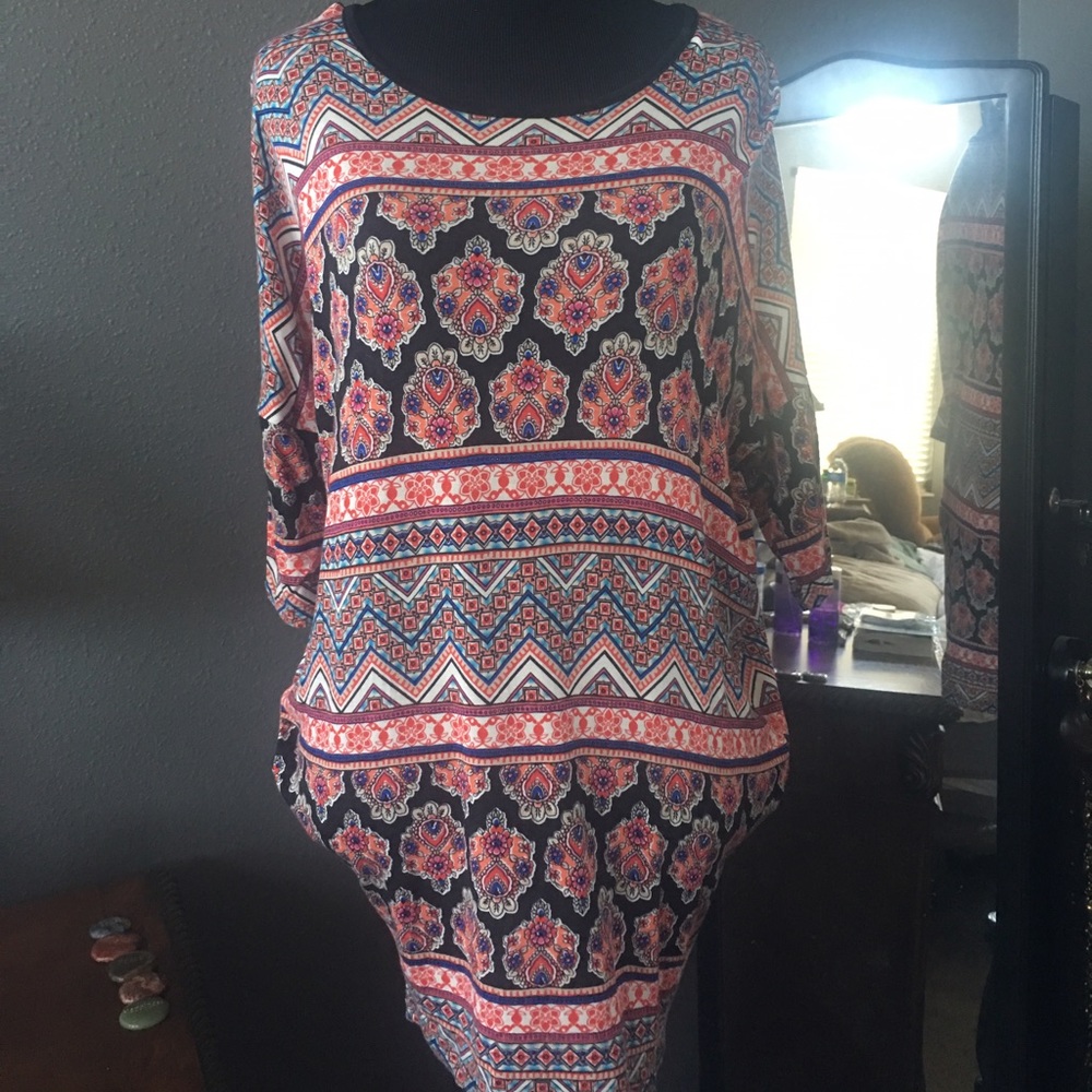 Xs Agnes and Dora top