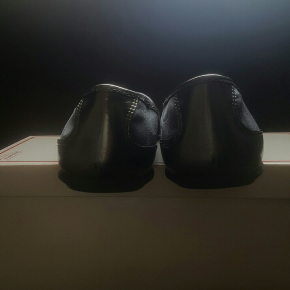 Shoes - Picture 2 of 4