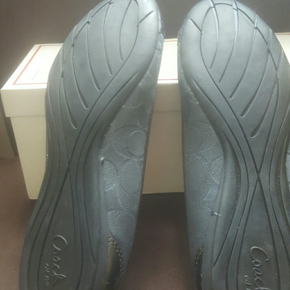 Shoes - Picture 4 of 4