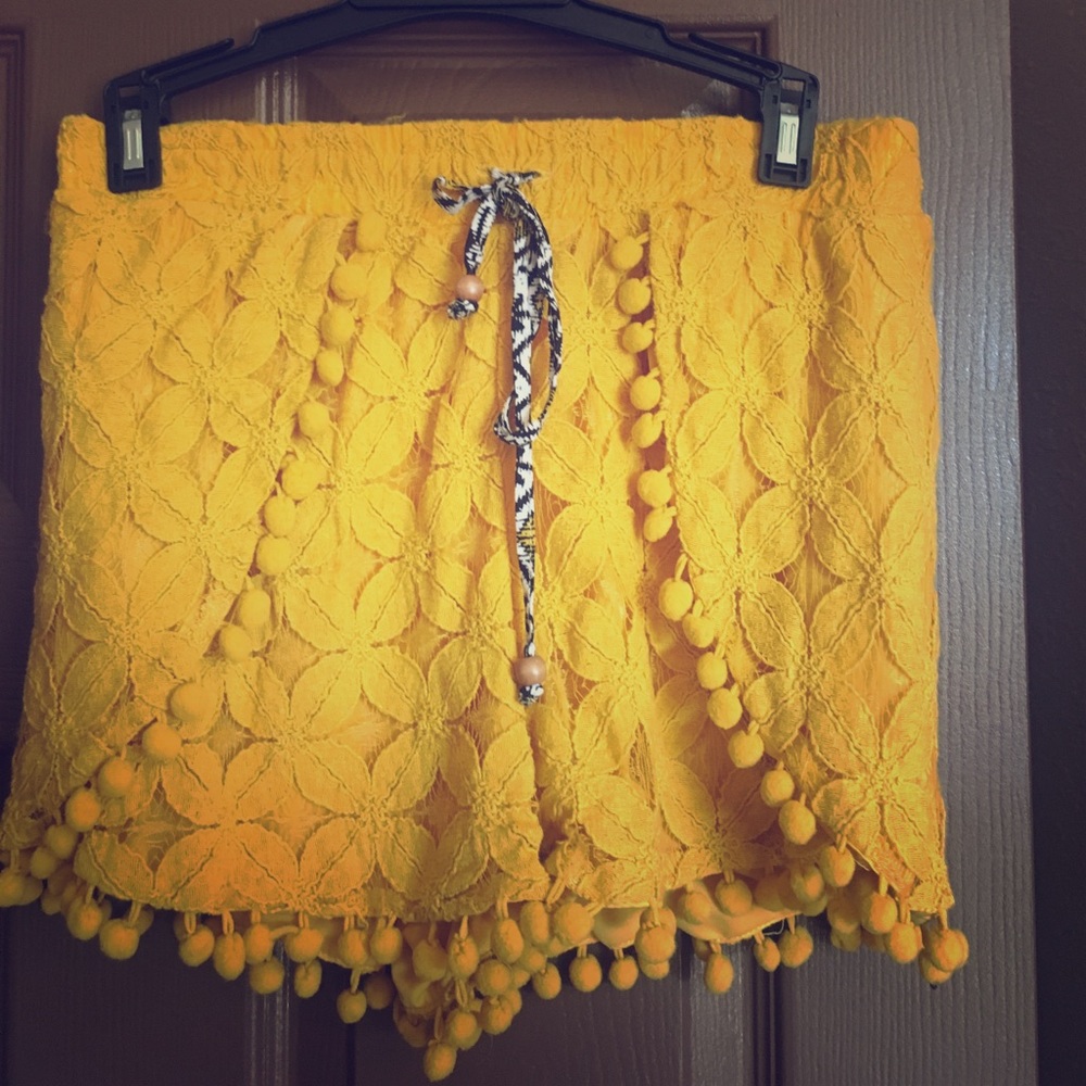 Amazing sheik mustard yellow color shorts!