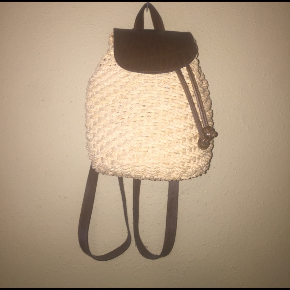 Vintage STRAWorld Crochet  backpack!