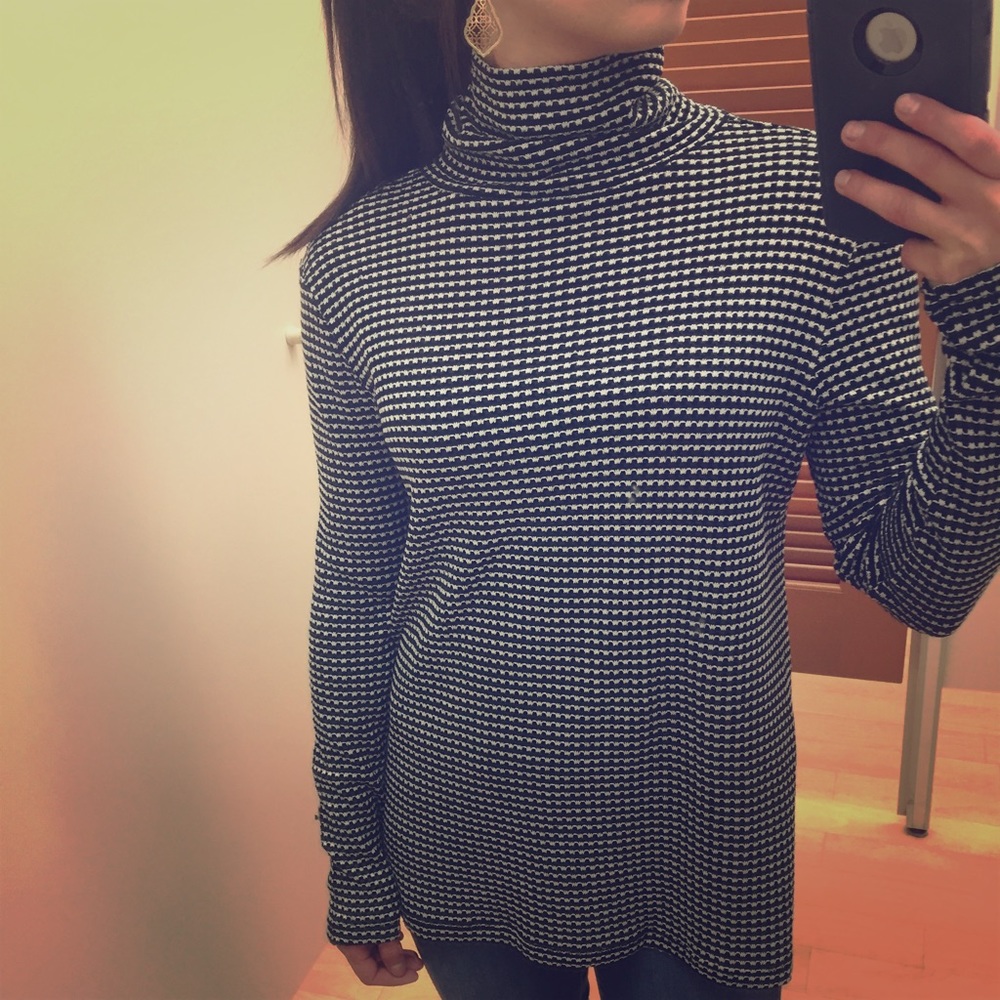 Light Weight Knit Sweater