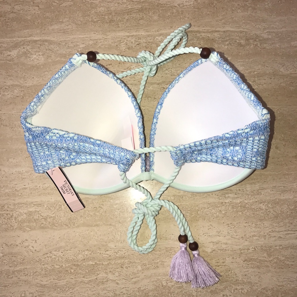 New Victoria's Secret gorgeous crochet bikini top - Picture 3 of 4