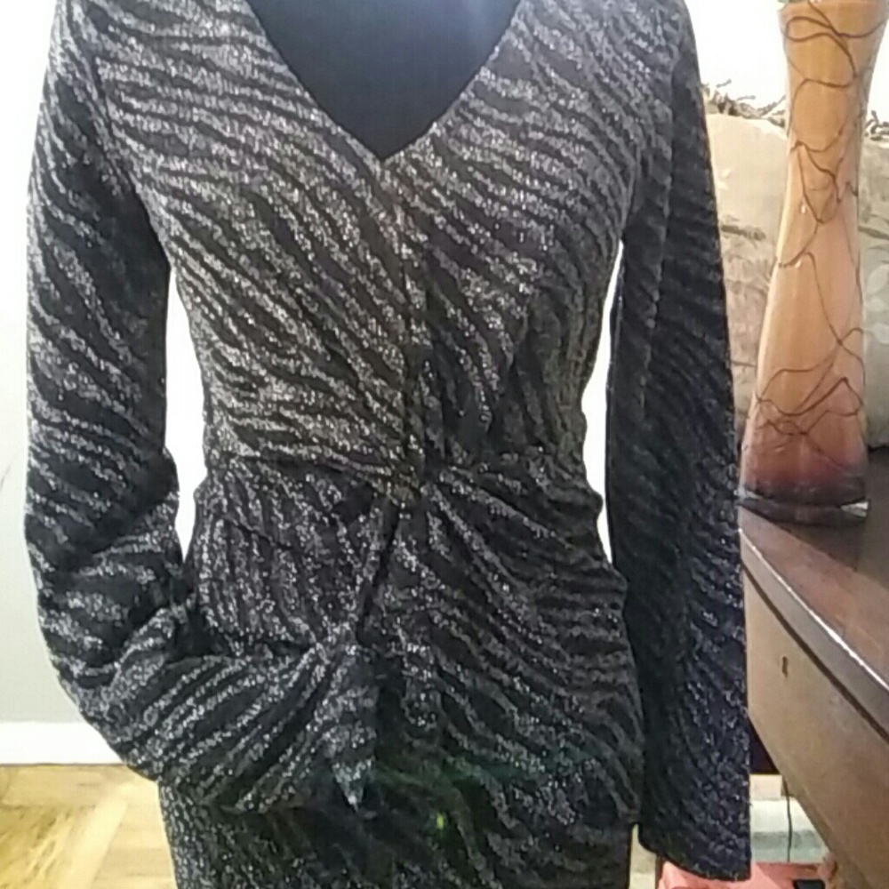 Dress - Picture 4 of 4