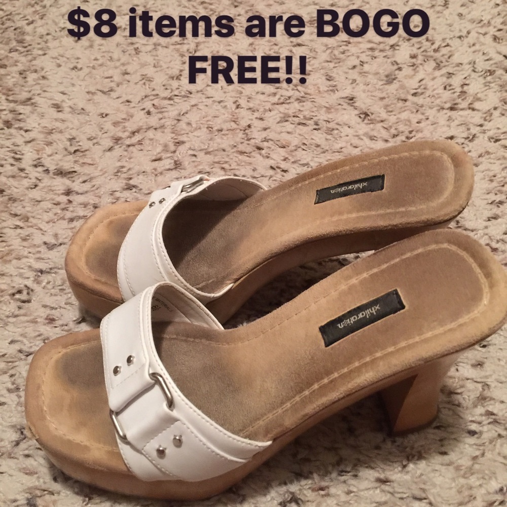 ⭐️ 4 for $8 ⭐️ Cute heels with buckle.