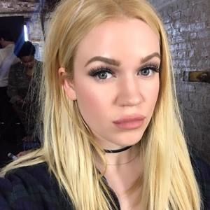 Meet your Posher, Kat