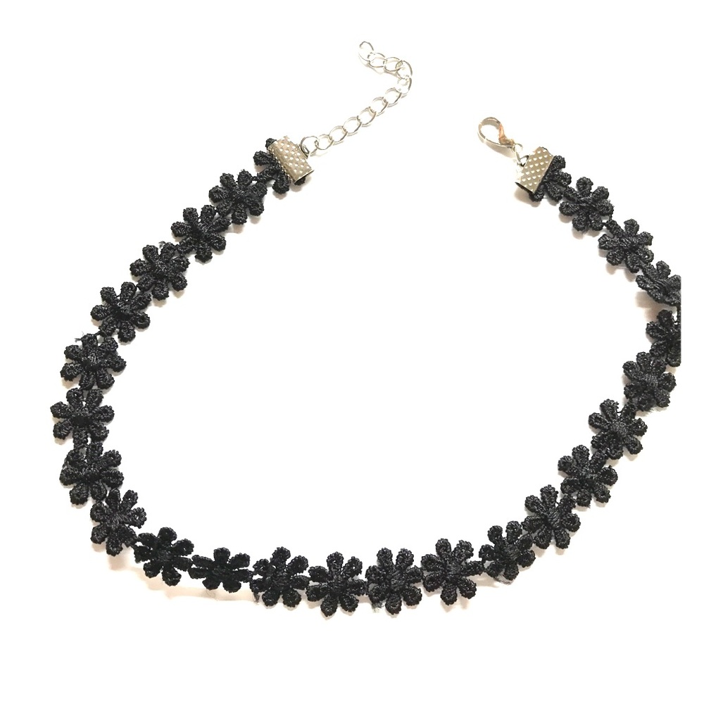 Floral choker