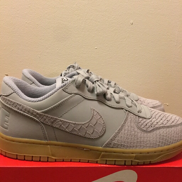 SOLD!!! BIG NIKE LOW LUX - Picture 6 of 6