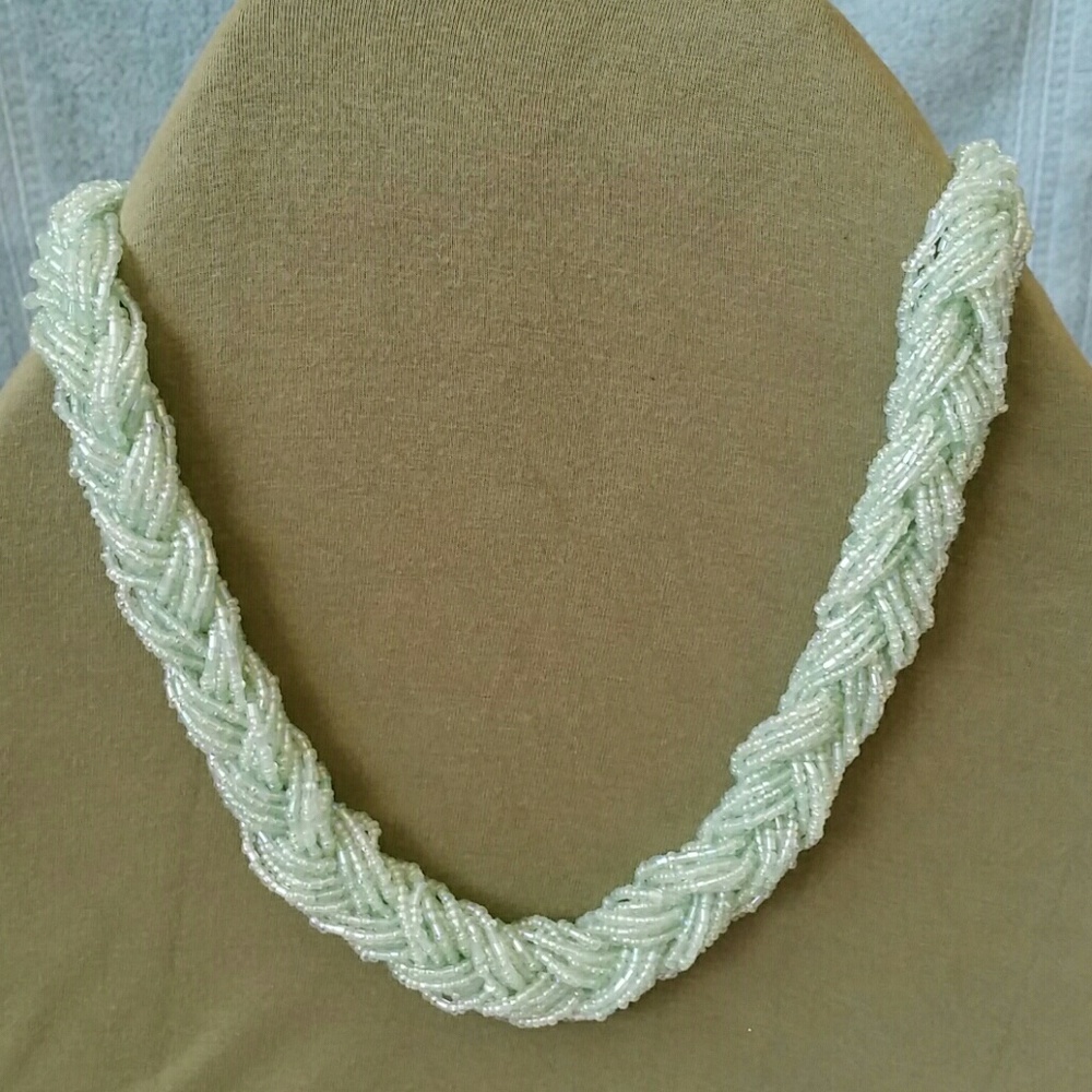 Beads necklace