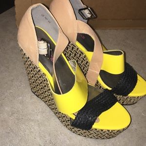 Summer wedges