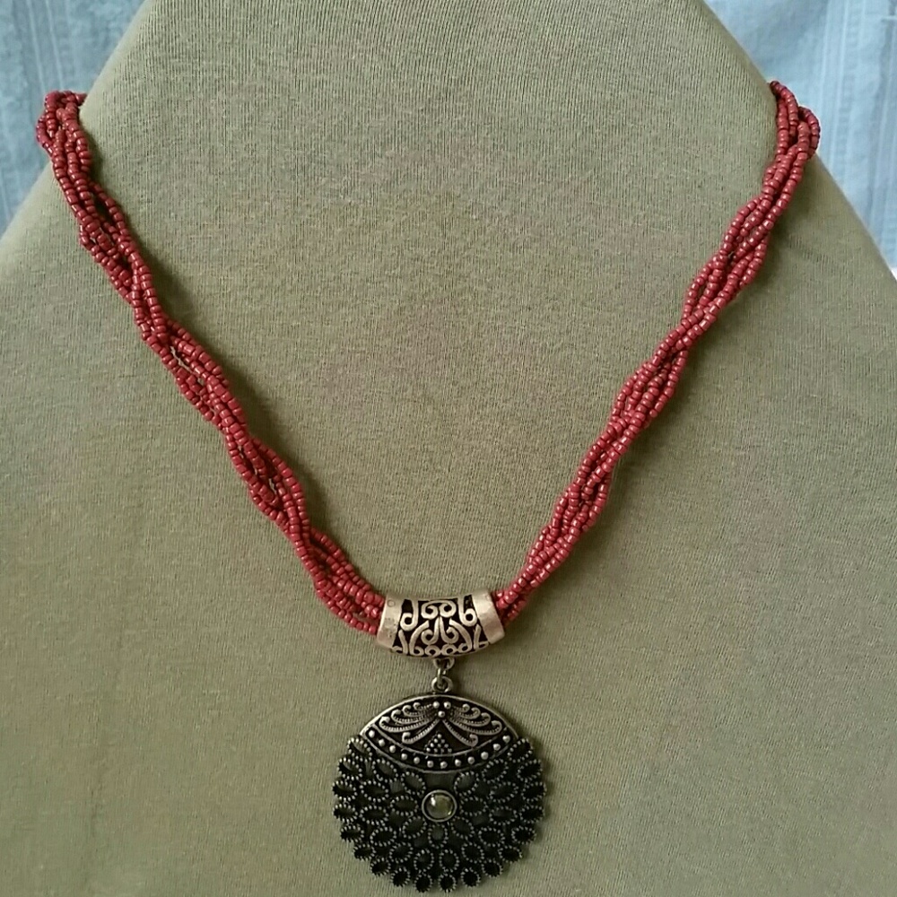 Beaded necklace