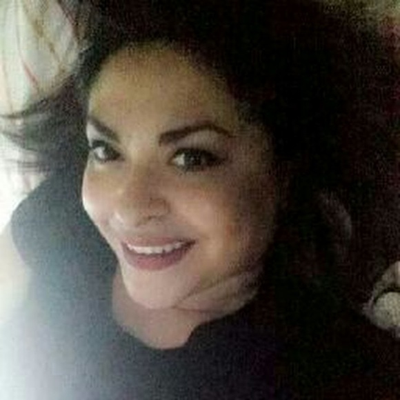 Meet your Posher, Erica - Picture 1 of 1