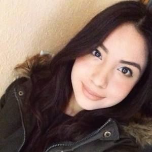 Meet your Posher, Elva