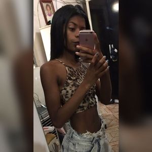 Meet your Posher, Pietra