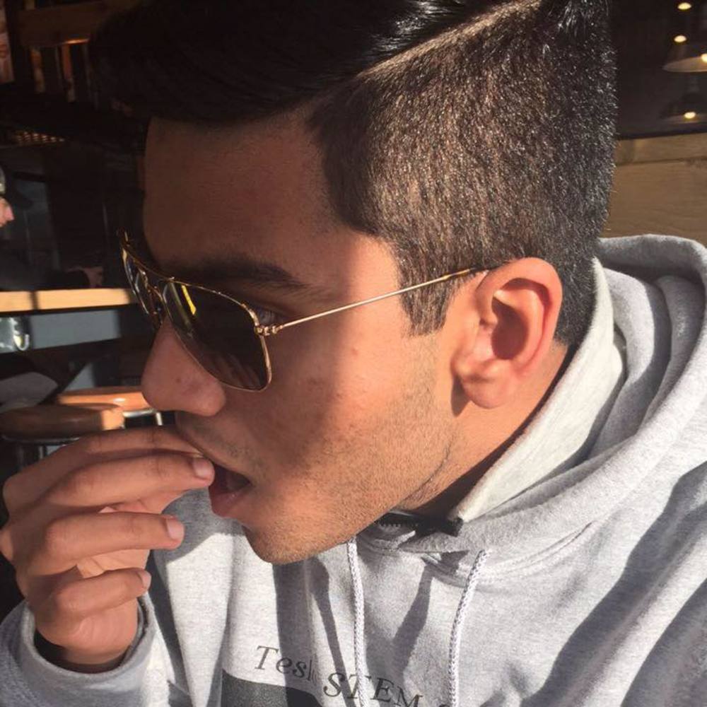 Meet your Posher, Monish