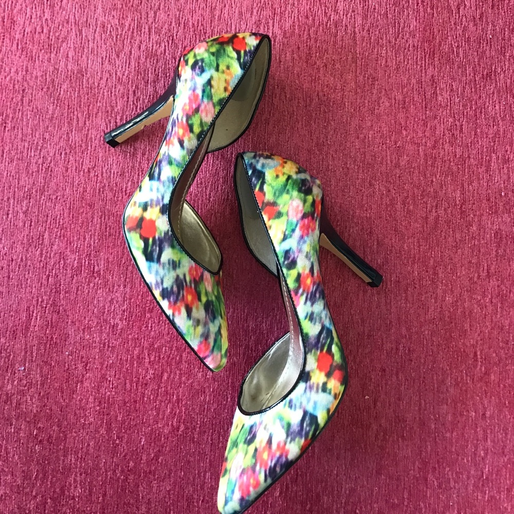 🍃🍃 👠🍃🍃