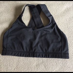 Sports bra - black. Lululemon