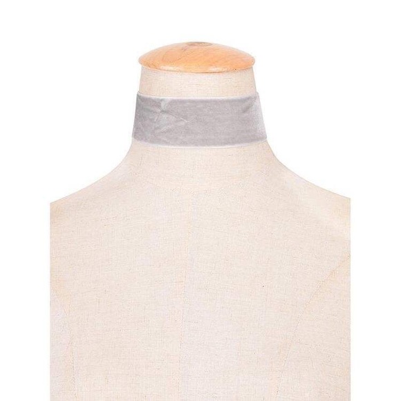 Thick Velvet Choker - Picture 2 of 4