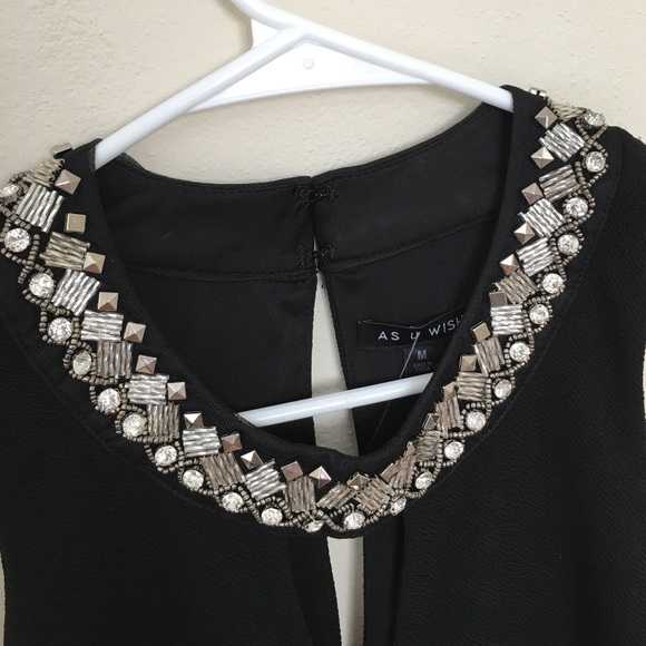👗NWT Studded neckline black dress - Picture 2 of 6