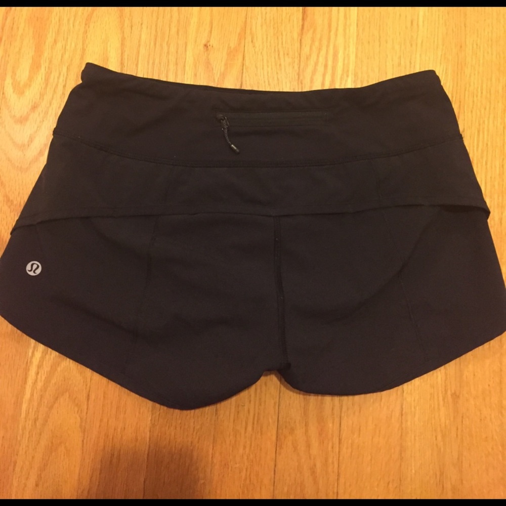 Lululemon black speed shorts size 4