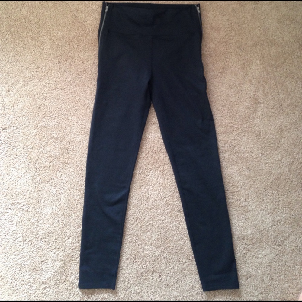 Fabletics high waisted zipper leggings
